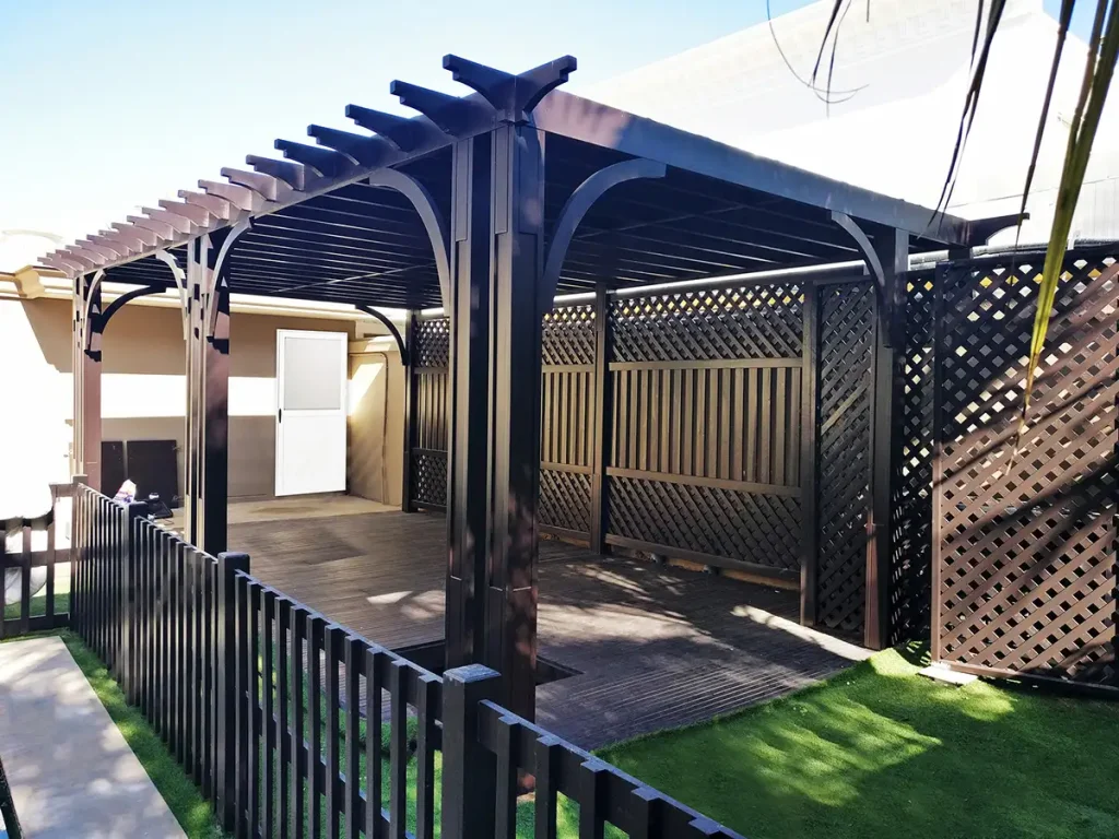 Pergola Dubai in Emirates Hills with modern Design